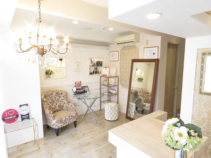 total beauty salon & beauty school Dahlia 店舗写真